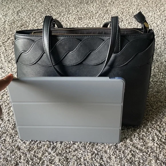 Nine West Black Shoulder Purse - Picture 13 of 14